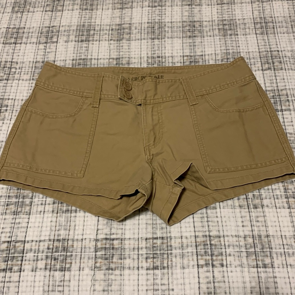 Aeropostale size 11/12 khaki cargo shorts